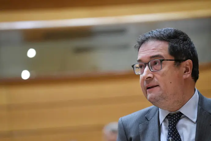 Función Pública se reúne con CSIF, CCOO y UGT para tratar el nuevo acuerdo salarial de