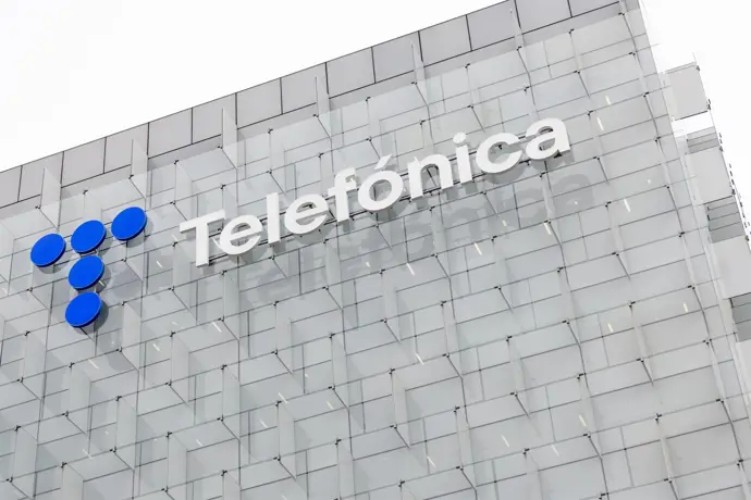 Telefónica disminuye a 599 despidos en tres filiales y mejora las indemnizaciones