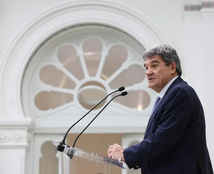 Escrivá informa que el Banco de España ajustará al alza su previsión de crecimiento para 2025 y