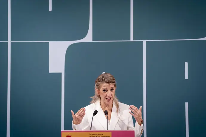 Trabajo pospone la reunión con agentes sociales sobre la subida del SMI de 2026